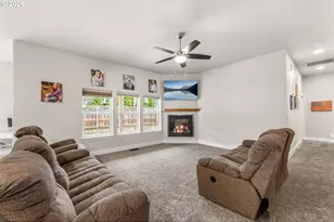 554 Oak Valley Loop, Roseburg North, OR 97495 - Photo 6