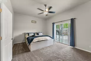 554 Oak Valley Loop, Roseburg North, OR 97495 - Photo 18