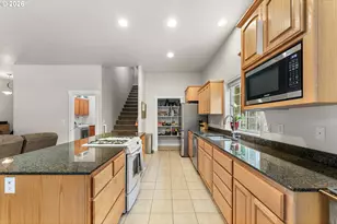 554 Oak Valley Loop, Roseburg North, OR 97495 - Photo 12