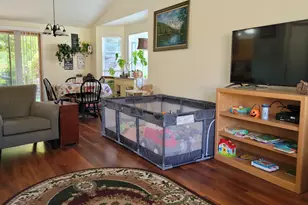 1523 NW Thompson Way, Grants Pass, OR 97526 - Photo 4