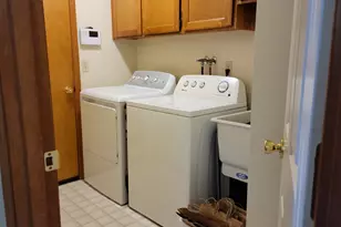 1523 NW Thompson Way, Grants Pass, OR 97526 - Photo 32