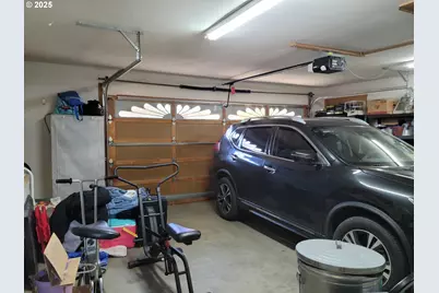 1523 NW Thompson Way, Grants Pass, OR 97526 - Photo 34