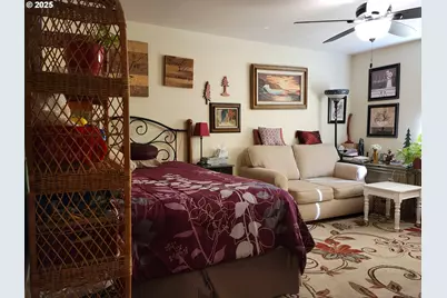 1523 NW Thompson Way, Grants Pass, OR 97526 - Photo 26