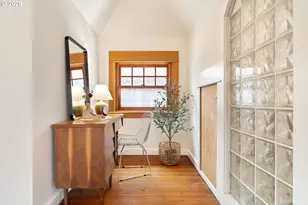 2425 NW Johnson St, Portland, OR 97210 - Photo 40