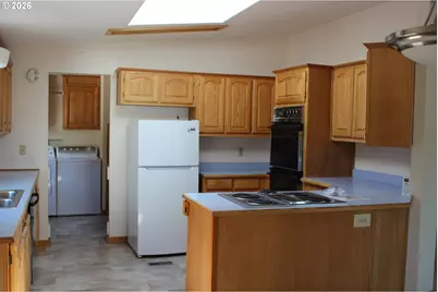 850 Raechel Rd, Lakeside, OR 97449 - Photo 22