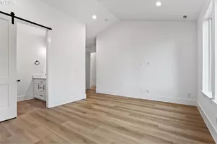 19319 SE River Rd, Milwaukie, OR 97267 - Photo 36