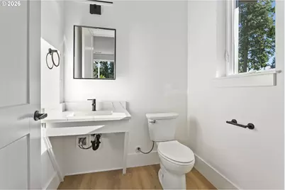 19319 SE River Rd, Milwaukie, OR 97267 - Photo 10