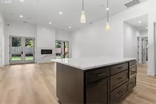 19319 SE River Rd, Milwaukie, OR 97267 - Photo 6