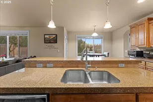 15485 SW Willamette Valley Ct, Beaverton, OR 97007 - Photo 10