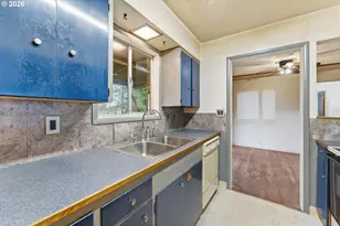 64 NW Florence Ave, Gresham, OR 97030 - Photo 14