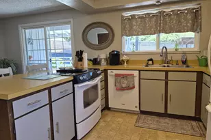 133 SE Terra Ct, Myrtle Creek, OR 97457 - Photo 12