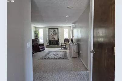 133 SE Terra Ct, Myrtle Creek, OR 97457 - Photo 4