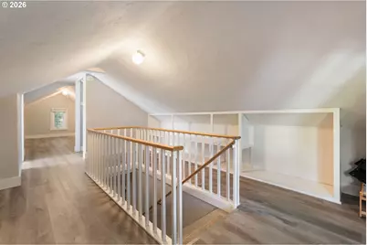 933 W 13th Ave, Eugene, OR 97402 - Photo 10