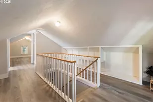 933 W 13th Ave, Eugene, OR 97402 - Photo 10