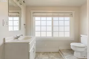 933 W 13th Ave, Eugene, OR 97402 - Photo 14
