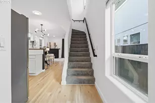 9459 N Calhoun Ave, Portland, OR 97203 - Photo 8