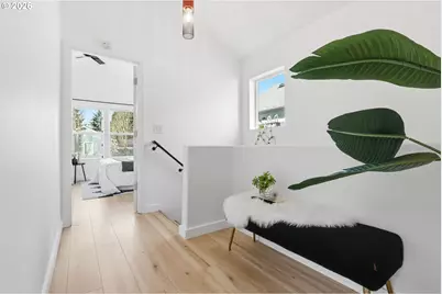 9459 N Calhoun Ave, Portland, OR 97203 - Photo 24