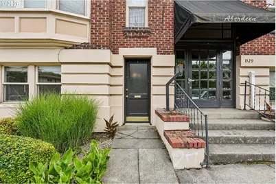 1529 SE Hawthorne Blvd #1, Portland, OR 97214 - Photo 4