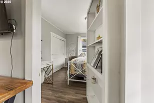 411 Lane St, Silverton, OR 97381 - Photo 6