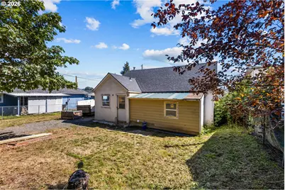 718 SE Washington St, Willamina, OR 97396 - Photo 22