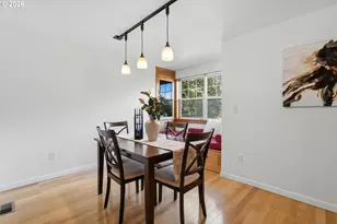 25154 Aurora Ln, Philomath, OR 97370 - Photo 10