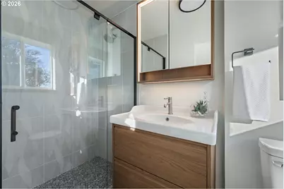 2437 NE 134th Pl, Portland, OR 97230 - Photo 26