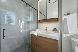 2437 NE 134th Pl, Portland, OR 97230 - Photo 26