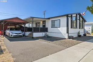 5 Manor Loop, Roseburg, OR 97471 - Photo 4