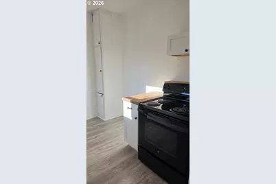 9728 SE Reedway St, Portland, OR 97266 - Photo 6
