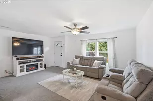 734 Filbert Ave, Eugene, OR 97404 - Photo 6