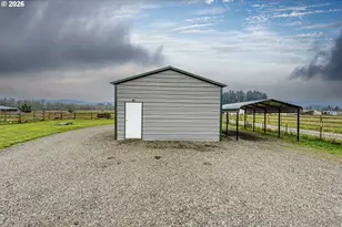 28500 Gimpl Hill Rd, Eugene, OR 97402 - Photo 38