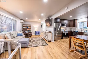 28500 Gimpl Hill Rd, Eugene, OR 97402 - Photo 18