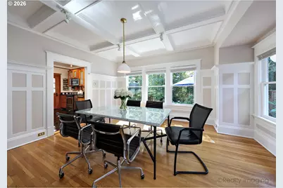 2734 SW Fern St, Portland, OR 97201 - Photo 8