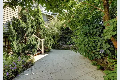2734 SW Fern St, Portland, OR 97201 - Photo 28