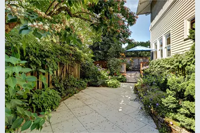2734 SW Fern St, Portland, OR 97201 - Photo 30