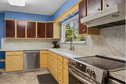 1459 Kingwood Ave, Coos Bay, OR 97420 - Photo 16