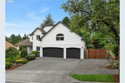 12084 SE Sovereign Dr, Happy Valley, OR 97086 - Photo 2