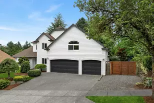 12084 SE Sovereign Dr, Happy Valley, OR 97086 - Photo 2