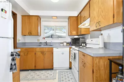 1790117903 NE Wasco St, Portland, OR 97230 - Photo 18