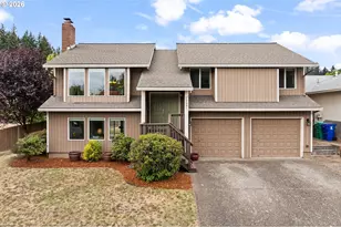 12601 SE Majestic Ln, Happy Valley, OR 97086 - Photo 4
