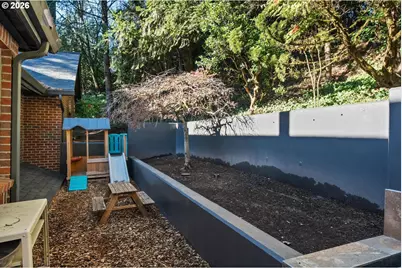 1430 SW Highland Rd, Portland, OR 97221 - Photo 44
