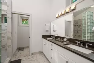 1430 SW Highland Rd, Portland, OR 97221 - Photo 30