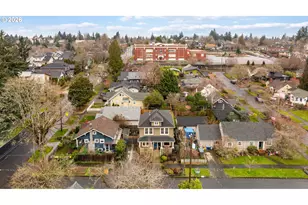 5727 NE Tillamook St, Portland, OR 97213 - Photo 2