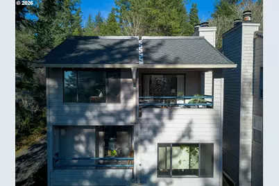 239 Cervantes Cir, Lake Oswego, OR 97035 - Photo 1