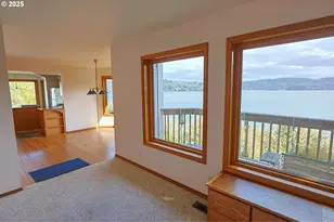 1368 Bayview St, North Bend, OR 97459 - Photo 10