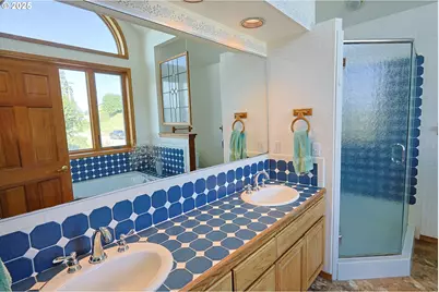 1368 Bayview St, North Bend, OR 97459 - Photo 24