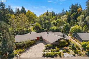 6960 SW Raleighwood Ln, Portland, OR 97225 - Photo 4