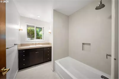6960 SW Raleighwood Ln, Portland, OR 97225 - Photo 28