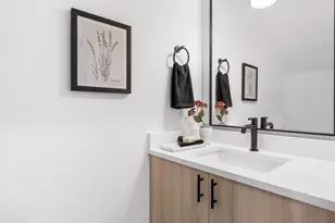 4370 N Gantenbein Ave, Portland, OR 97217 - Photo 8