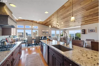 424 SW Cliff St, Depoe Bay, OR 97341 - Photo 10